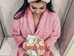 Annie_Astie