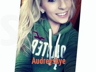 Audrey_skye