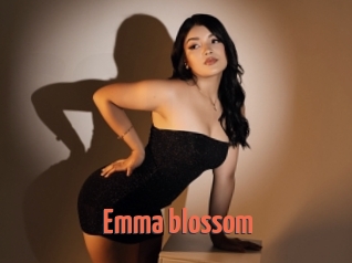 Emma_blossom