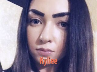 Kyliee_