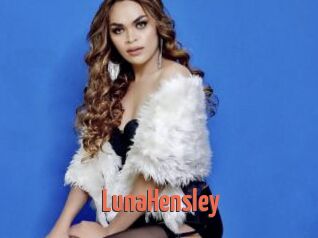 LunaHensley