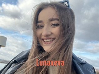Lunaxeva