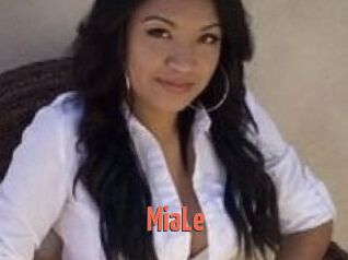 Mia_Le