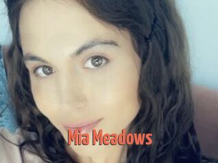 Mia_Meadows