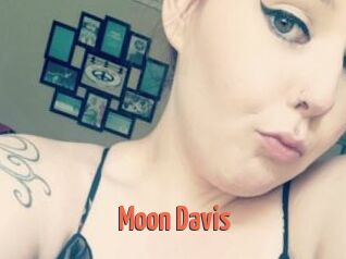 Moon_Davis