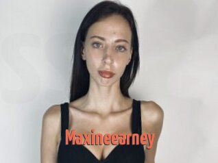 Maxineearney
