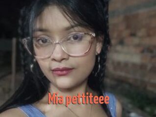 Mia_pettiteee