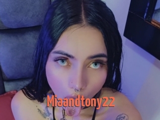 Miaandtony22