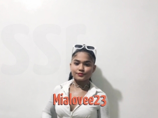 Mialovee23