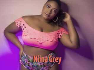 Niina_Grey