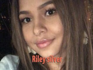 Riley_silver