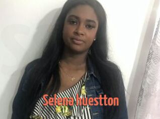 Selena_huestton