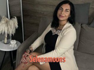 Selenamoons