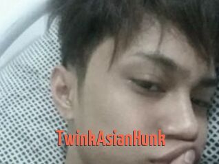 TwinkAsianHunk