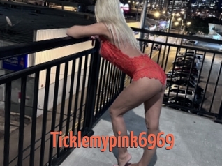 Ticklemypink6969